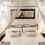 Paradise 1917 - Adults Only Otel