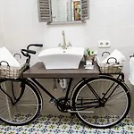 Paradise 1917 - Adults Only Otel