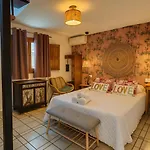 Otel Paradise 1917 - Adults Only 2*