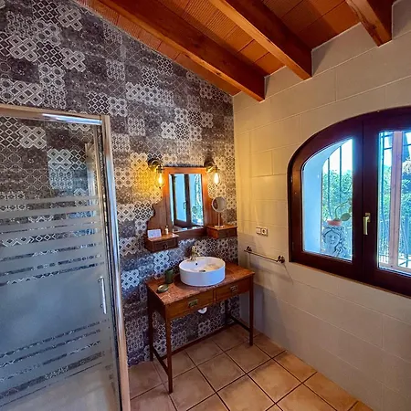 Otel Paradise 1917 - Adults Only