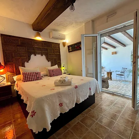 Paradise 1917 - Adults Only Hotel 2*
