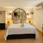 Paradise 1917 - Adults Only מלון